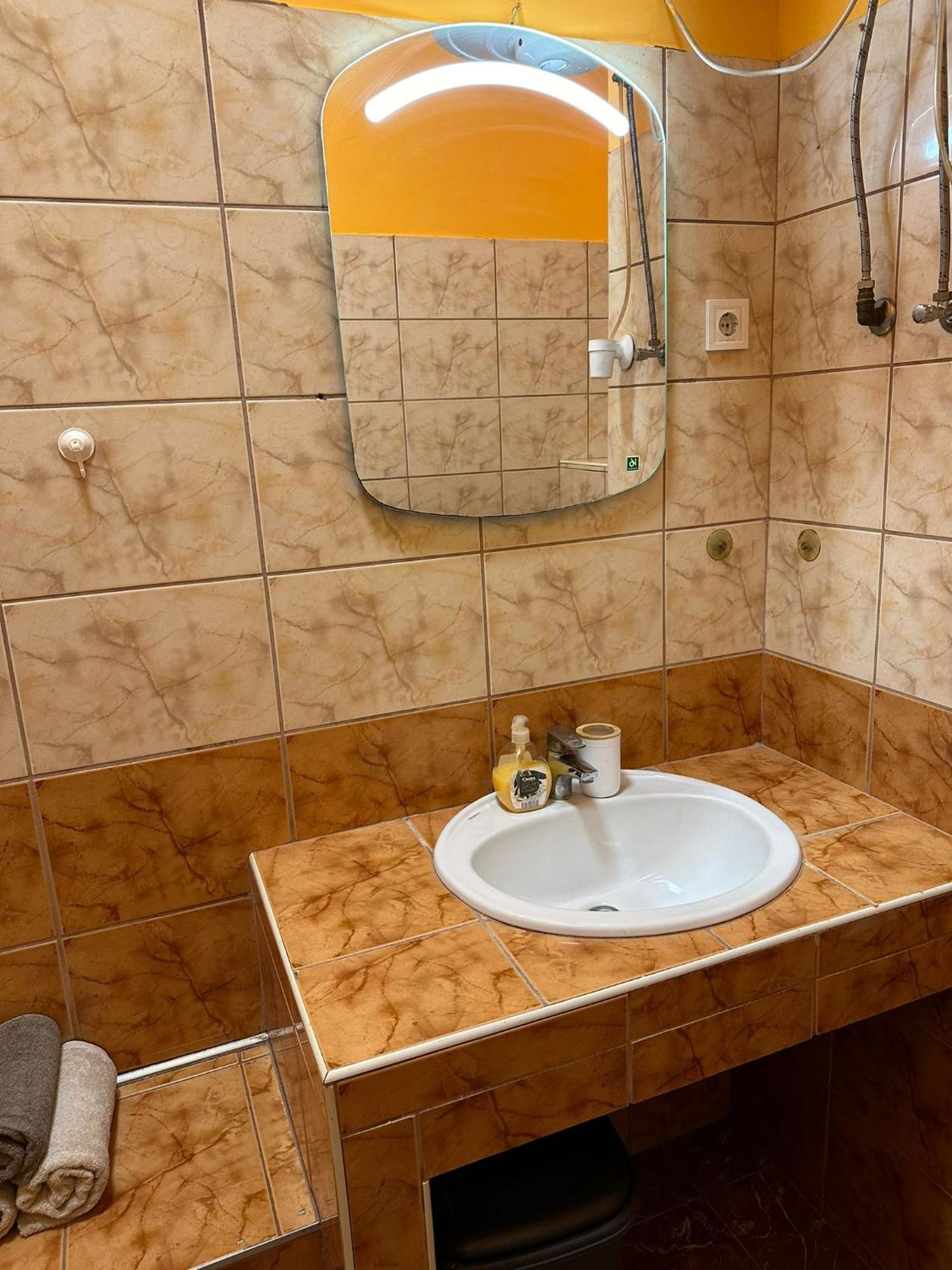 Be Best Apartment Будапеща Екстериор снимка